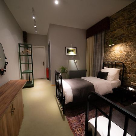 Ati Ambavi Botique Hotel Goedaoeri Buitenkant foto