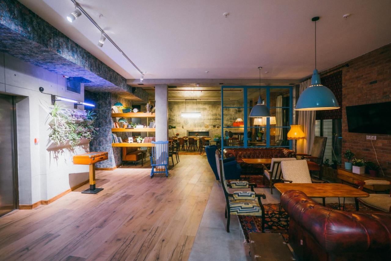 Ati Ambavi Botique Hotel Goedaoeri Buitenkant foto
