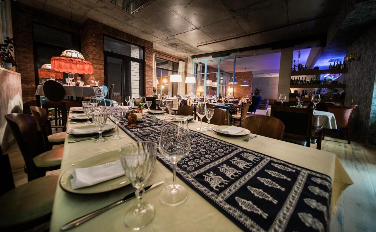 Ati Ambavi Botique Hotel Goedaoeri Buitenkant foto
