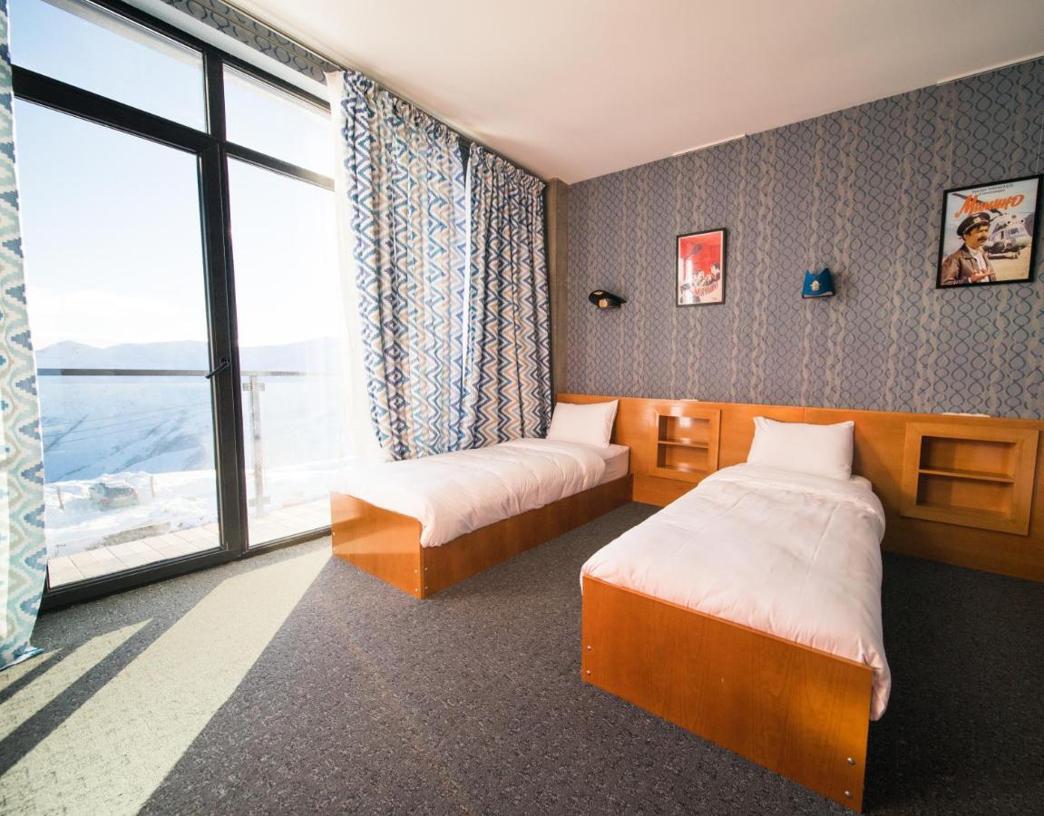 Ati Ambavi Botique Hotel Goedaoeri Buitenkant foto