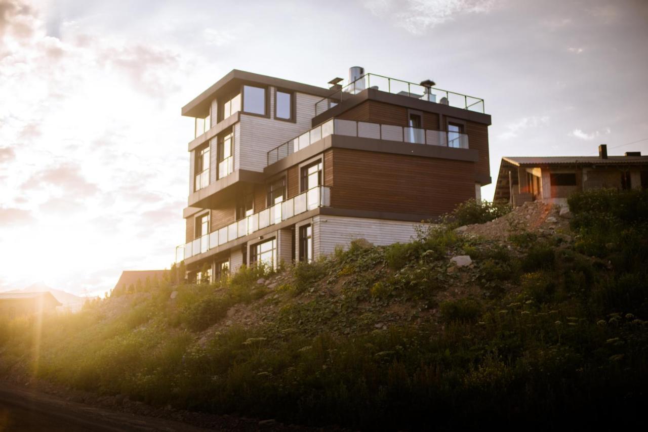 Ati Ambavi Botique Hotel Goedaoeri Buitenkant foto