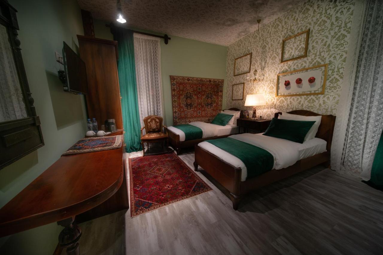 Ati Ambavi Botique Hotel Goedaoeri Buitenkant foto