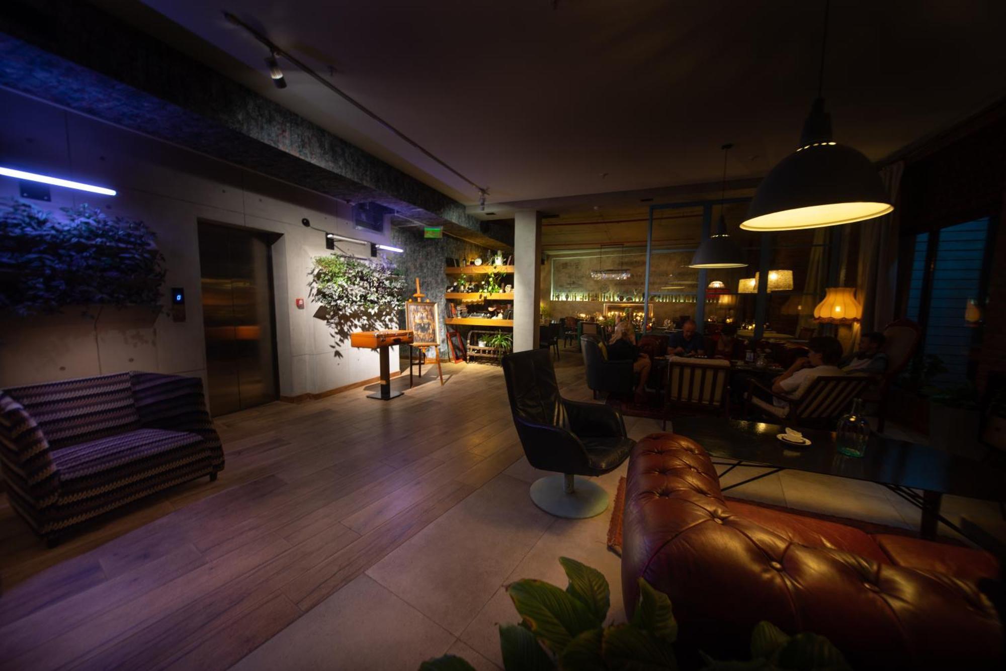 Ati Ambavi Botique Hotel Goedaoeri Buitenkant foto
